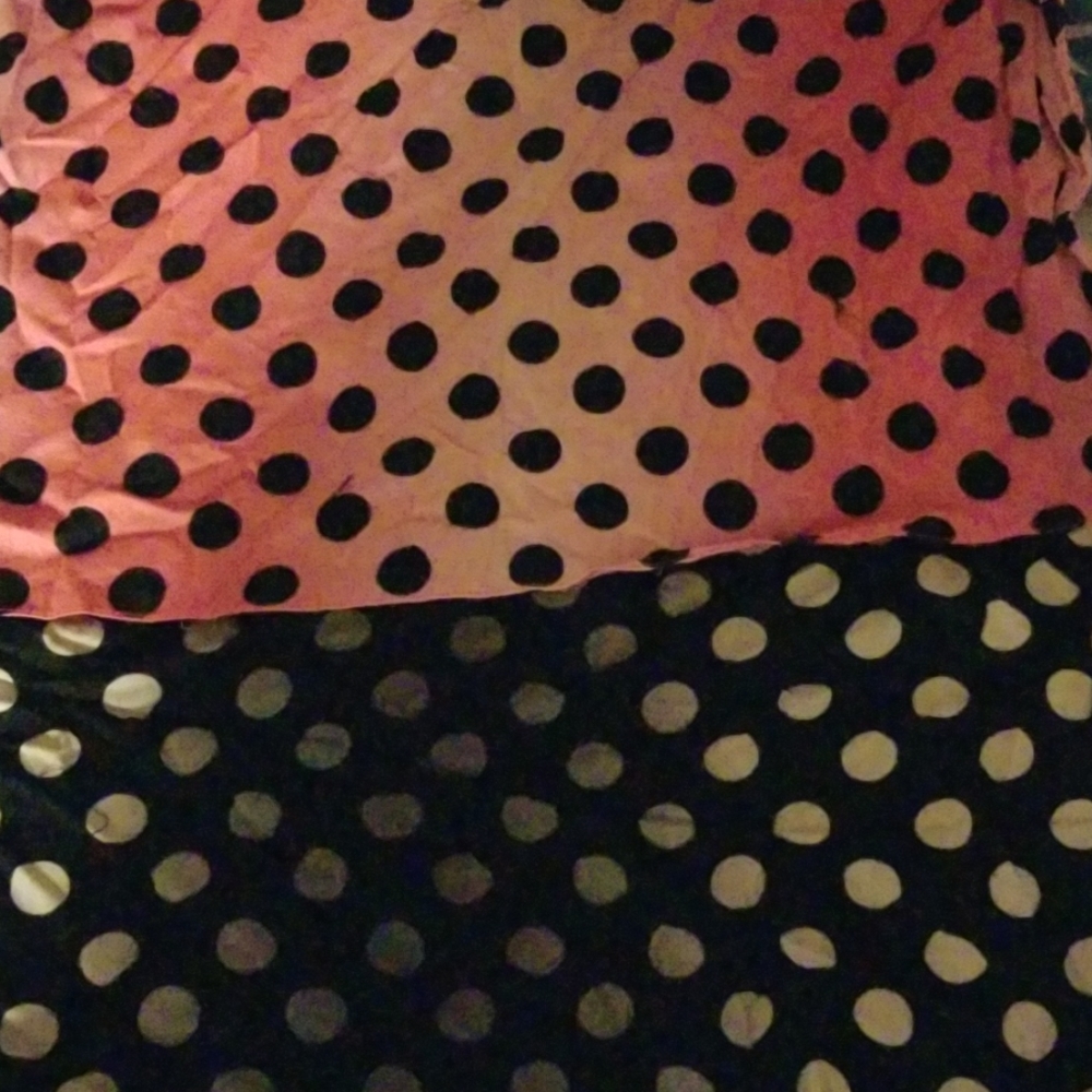 Black and pink Bandanas (1 each color)